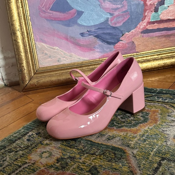Baby pink Mary Jane’s - Picture 2 of 3